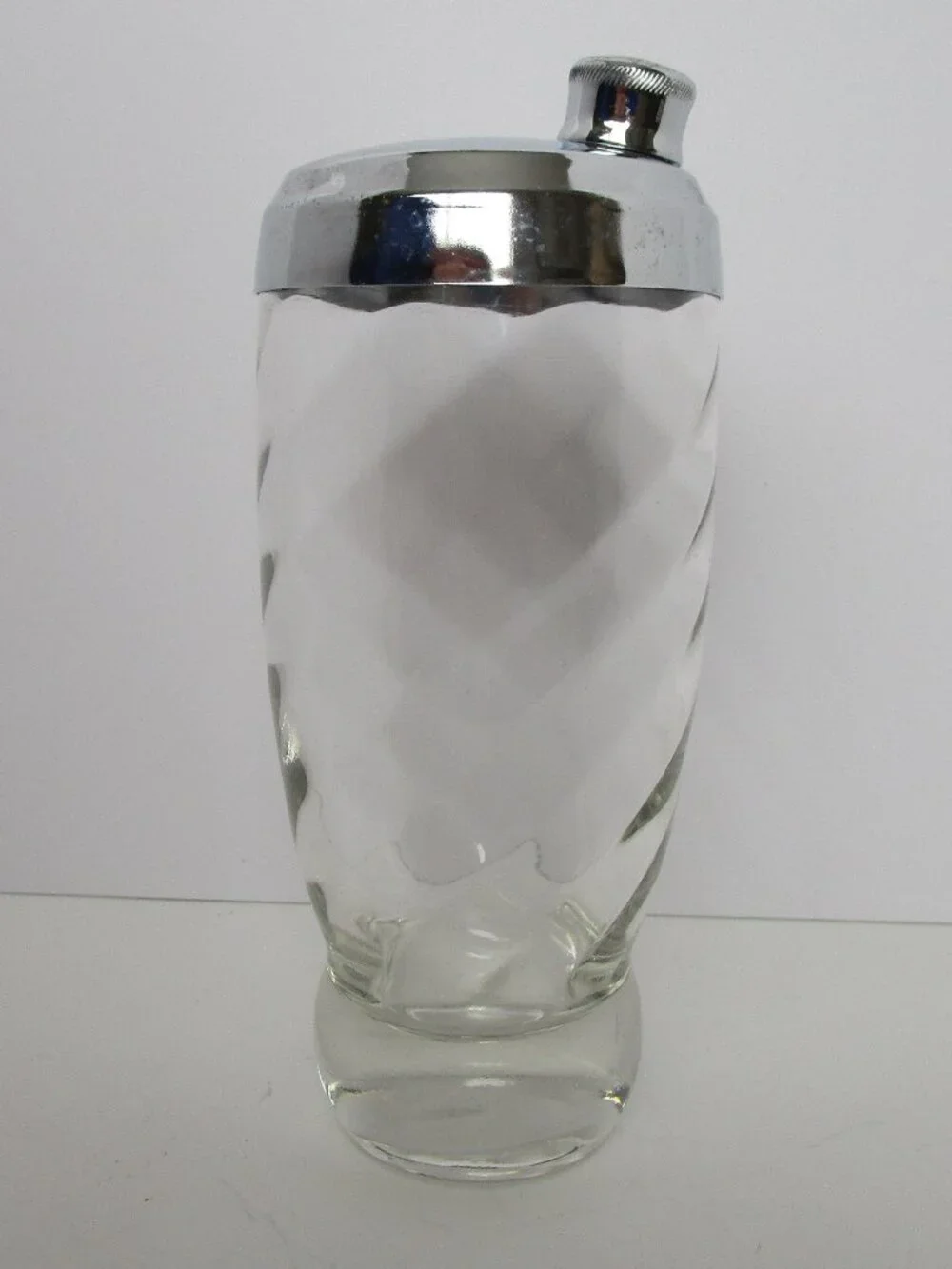 vintage optic swirl glass cocktail shaker